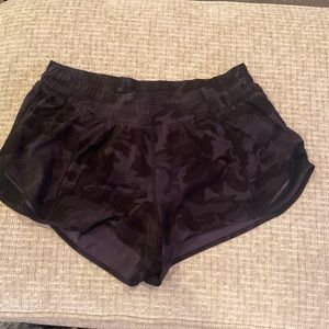 Like new Lululemon - Hotty Hot Low Ride Lined running shorts